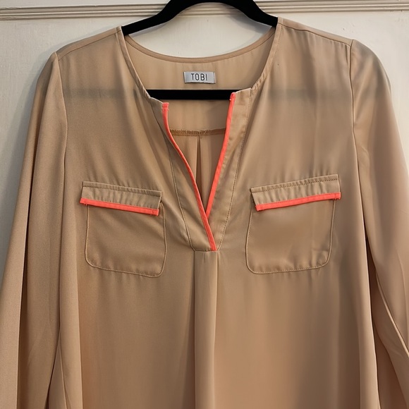 TOBI Blouse - Picture 8 of 8